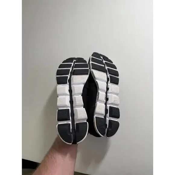 On Cloud Running 5 Black White Size 10 (NO SOLES) - Picture 5 of 5